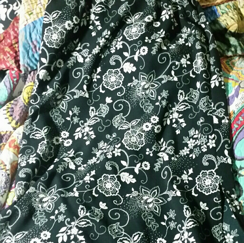 Briggs ladies long floral skirt